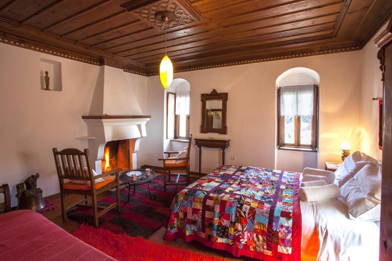Mpelleiko Hotel Стемница Екстериор снимка