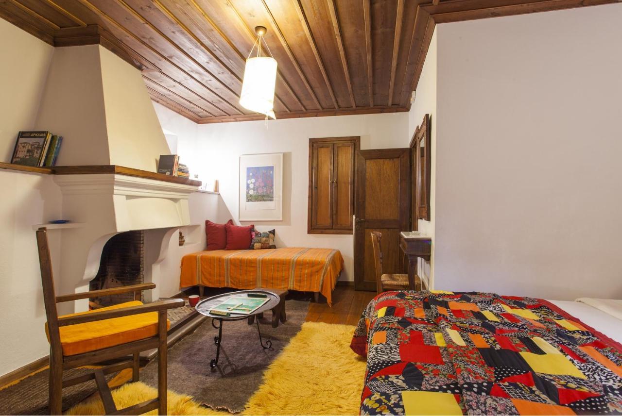 Mpelleiko Hotel Стемница Екстериор снимка