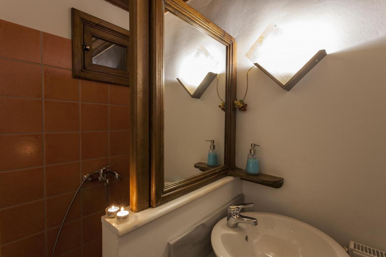 Mpelleiko Hotel Стемница Екстериор снимка