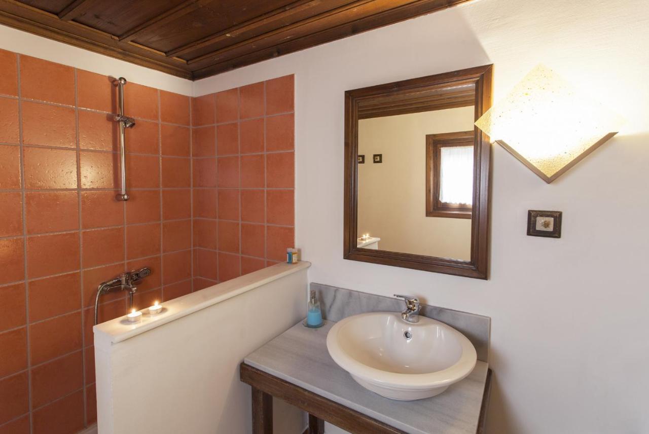 Mpelleiko Hotel Стемница Екстериор снимка