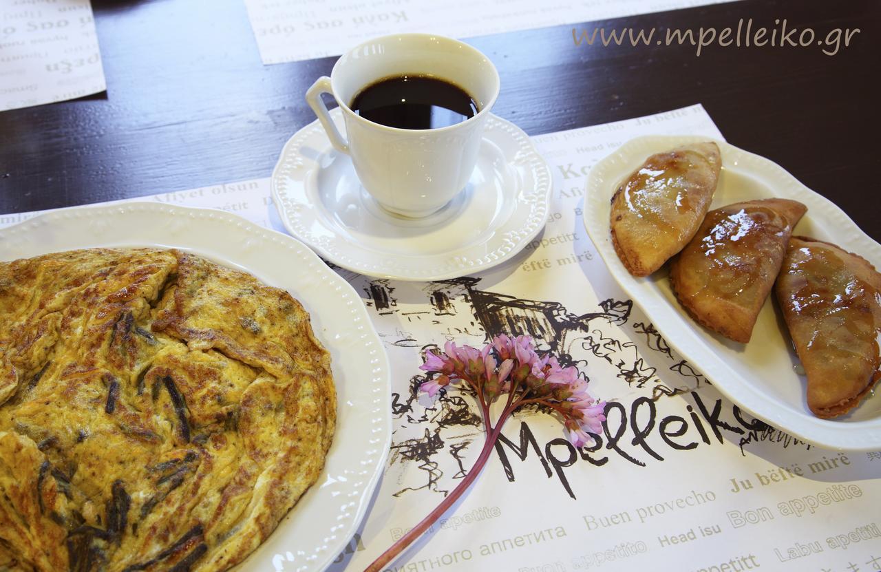 Mpelleiko Hotel Стемница Екстериор снимка
